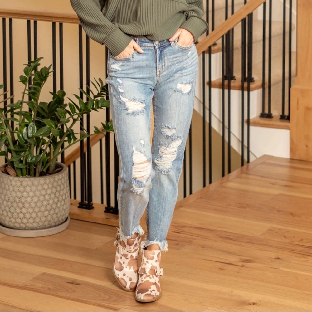 Judy Blue Distressed Boyfriend Jeans size 20W